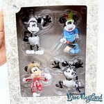 Ornements-Mickey-à-travers-les-âges-Set-3-Disney-Store-2018-boule-suspension-Noël (1)