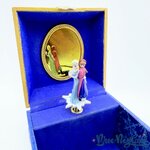 Boite-à-musique-Elsa-Anna-La-Reine-des-Neiges-Disneyland-Paris-2019-Disney-Frozen-bijoux-bleu (5)