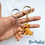 Porte-clés-Simba-Nala-Le-Roi-Lion-Disneyland-Paris-2024-Disney-duo (3)