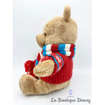 peluche-winnie-ourson-disney-store-2008-echarpe-pull-rouge-noel-2