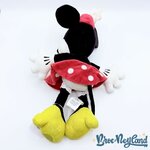Peluche-Minnie-Mouse-rétro-vintage-Disney-Store-fleur-écusson-38-cm (1)