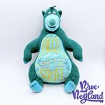 Peluche-Baloo-Disney-Wisdom-Series-3-of-12-Édition-limitée-Disney-Store-2019-Le-Livre-de-la-Jungle-ours-vert-34-cm (3)