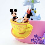 Boule-à-neige-Mickey-et-ses-amis-Play-in-the-Park-Walt-Disney-World-Disney-Store-2024-snow-globe (7)
