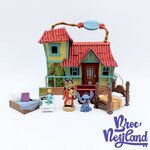 Figurine-Maison-Surprises-Lilo-Animators-Collection-Littles-Disney-Store-disneyland-2023-Ensemble-jeu-miniature-musical (5)