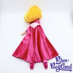 Poupée-Chiffon-Aurore-La-Belle-au-Bois-Dormant-Disney-Store-2012-peluche-princesse-rose-50-cm (2)