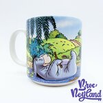 Tasse-scène-Winnie-ourson-Disney-Store-classics-2001-mug-scène-film-pont-rivière (6)
