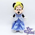Peluche-Minnie-Cendrillon-Disney-Parks-Disneyland-Paris-princesse-robe-bleu-32-cm (3)