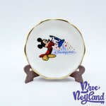 Mini-Assiette-Mickey-Mouse-Fantasia-Disneyland-Paris-Disney-collection-porcelaine-blanc-6-cm (1)