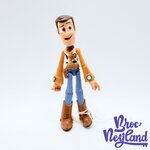 Figurine-Woody-articulée-ToyBox-Disney-Store-2019-Toy-Story-cow-boy-12-cm (3)