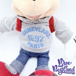 Peluche-Mickey-Mouse-EST-1992-Disneyland-Paris-Disney-jean-rouge-28-cm (5)