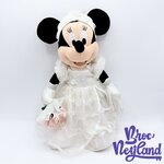Peluche-Minnie-Mouse-mariée-Disneyland-Resort-Paris-Disney-mariage-bouquet-roses-38-cm (3)