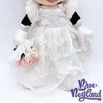 Peluche-Minnie-Mouse-mariée-Disneyland-Resort-Paris-Disney-mariage-bouquet-roses-38-cm (5)