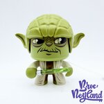 Figurine-Yoda-Mighty-Muggs-Star-Wars-Disney-Hasbro-Jedi-vert-multifaces-10-cm (3)