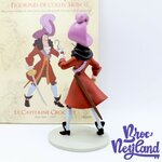 Livre-Figurines-de-collection-Le-Capitaine-Crochet-Disney-Hachette-17-Encyclopédie-résine-Peter-Pan (1)