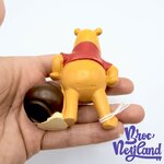 Figurine-résine-Winnie-ourson-Disney-pot-de-miel-10-cm (1)