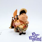 Figurine-Russel-Là-Haut-Disney-Bully-Scout-Explorateur-jaune-7-cm (5)
