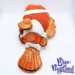 Peluche-Nemo-Disney-Store-Le-Monde-de-Nemo-poisson-clown-orange-écusson-46-cm (3)