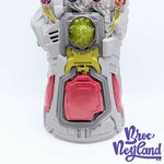 Jouet-Gant-électronique-Infinité-de-Thanos-Marvel-Hasbro-Avengers-Endgame-déguisement (6)