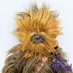 Peluche-Chewbacca-Star-Wars-disneyland-Paris-2017-Disney- Wookie-marron-45-cm (2)