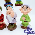 Jouet-Figurines-de-Bain-7-Nains-Disneyland-Paris-Disney-vintage-Blanche-Neige-et-les-sept-nains (1)