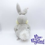 Peluche-Panpan-Disney-Store-2013-Bambi-lapin-gris-écusson-30-cm (1)