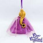 Ornement-Noël-Raiponce-Disney-Parks-2022-Disneyland-princesse-robe-tissu-boule-suspension (1)