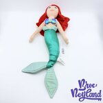 Poupée-chiffon-Ariel-La-Petite-Sirène-Disneyland-Paris-2018-Disney-peluche-53-cm (1)