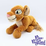 Peluche-Nala-Le-Roi-Lion-Disneyland-Resort-Paris-Disney-couché-orange-28-cm (3)