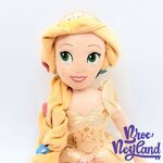 Poupée-chiffon-Raiponce-mariée-Disney-Store-2017-peluche-princesse-mariage-fleurs-55-cm (5)