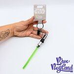 Porte-clés-Sabre-Laser-Yoda-Star-Wars-Disneyland-Paris-Disney-lumineux-vert (4)