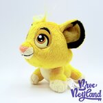 Peluche-Mini-Simba-Naïf-Disneyland-Paris-2020-Disney-Le-Roi-Lion-jaune-13-cm (3)