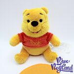 Peluche-épaule-Winnie-ourson-Disney-Parks-Disneyland-ours-jaune-peluche-aimantée-12-cm (4)