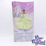 Poupée-Tiana-La-Princesse-et-la-Grenouille-Disney-Parks-Collection-princesse-boite (1)
