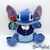 Peluche-Stitch-Saint-Valentin-Disney-Store-2015-rose-coeur-écusson-35-cm (3)