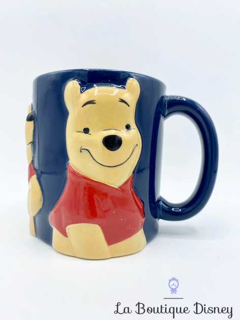 Tasse Winnie l'ourson Disneyland Paris mug Disney bleu jaune relief 3D -  Vaisselle/Mugs et tasses - La Boutique Disney