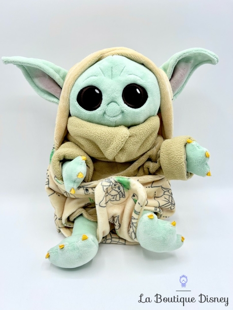 Peluche-Grogu-lange-Disney-Babies-Disney-Store-2023-The-Mandalorian-Star-Wars-couverture-beige (1)