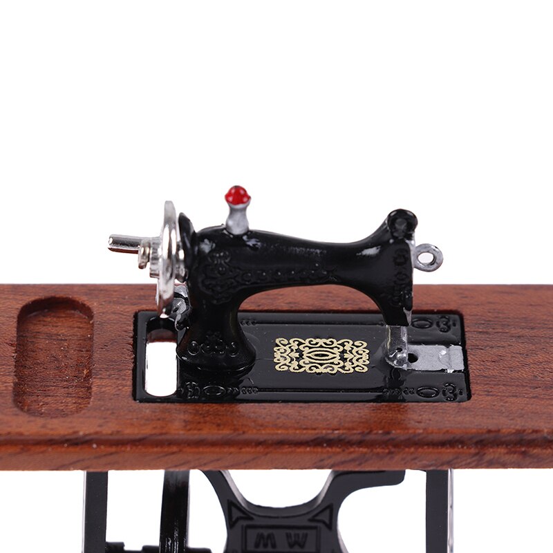 Machine-coudre-en-bois-avec-fil-et-ciseaux-pour-enfants-meubles-miniatures-accessoires-pour-maison-de