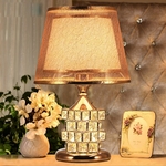 Modern-Crystal-Table-Lamp-European-Style-Luxury-Wedding-Gift-Ideas-Rubik-s-Cube-Sweet-Bedroom-Lamp