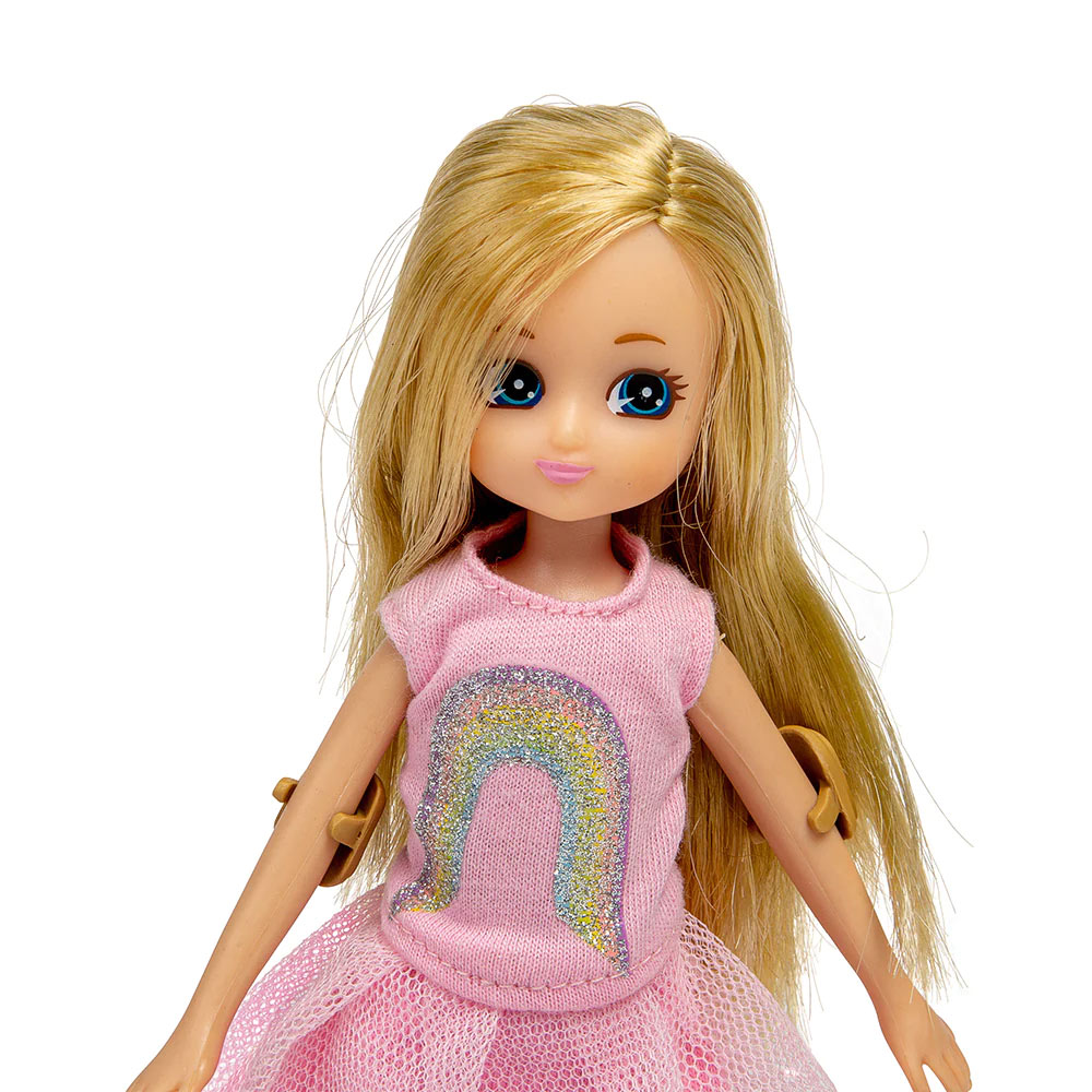 Poupee-Lottie-skate-2