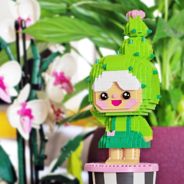 Art Toys - Figurine Momiji mini bricks à construire - You Grow Girl Mini Bricks 897 pièces - Dès 8 ans