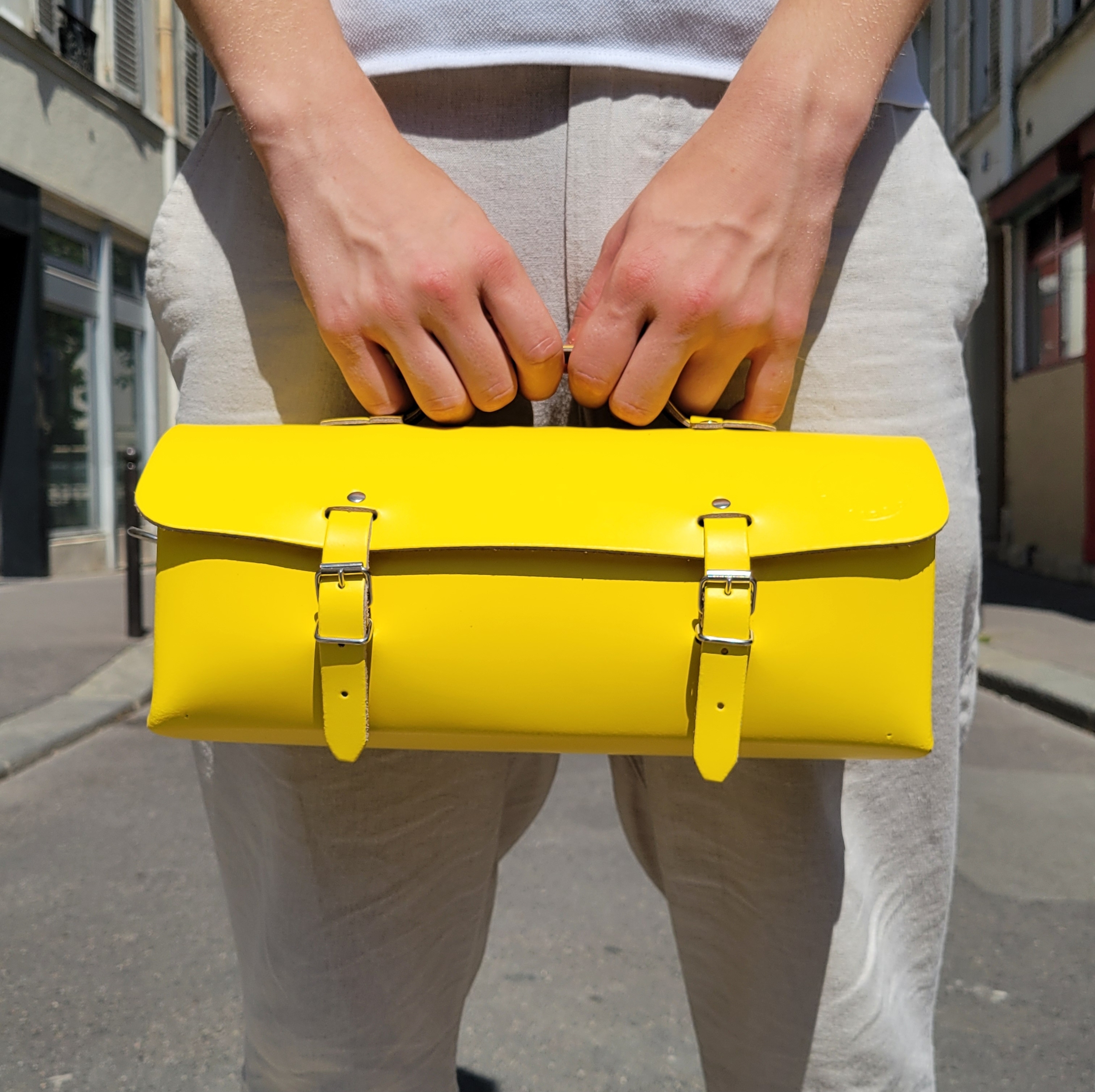 Sac à outils en cuir avec bandoulière - Jaune soleil 30 cm