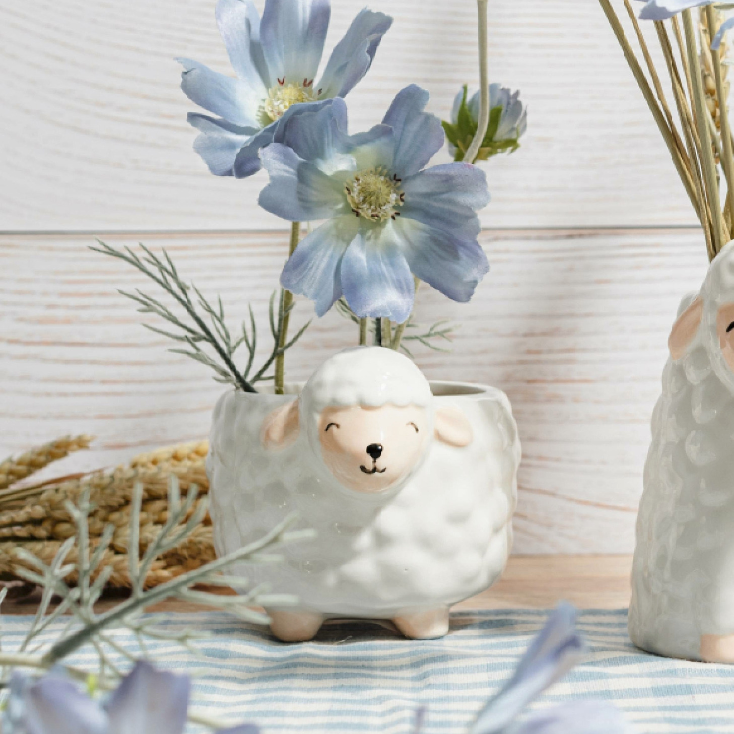 Petit cache pot sur pied - Mouton