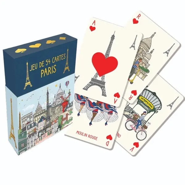 Un jeu de 54 cartes de 7,1 x 9,5 cm illustré des monuments de Paris. Un jeu de cartes traditionnel en carton pour petits et grands à partir de 3 ans.