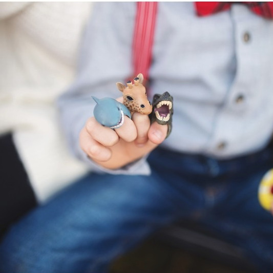 Bague dinosaure pour enfant dès 3 ans, vendue à l’unité avec modèle aléatoire.