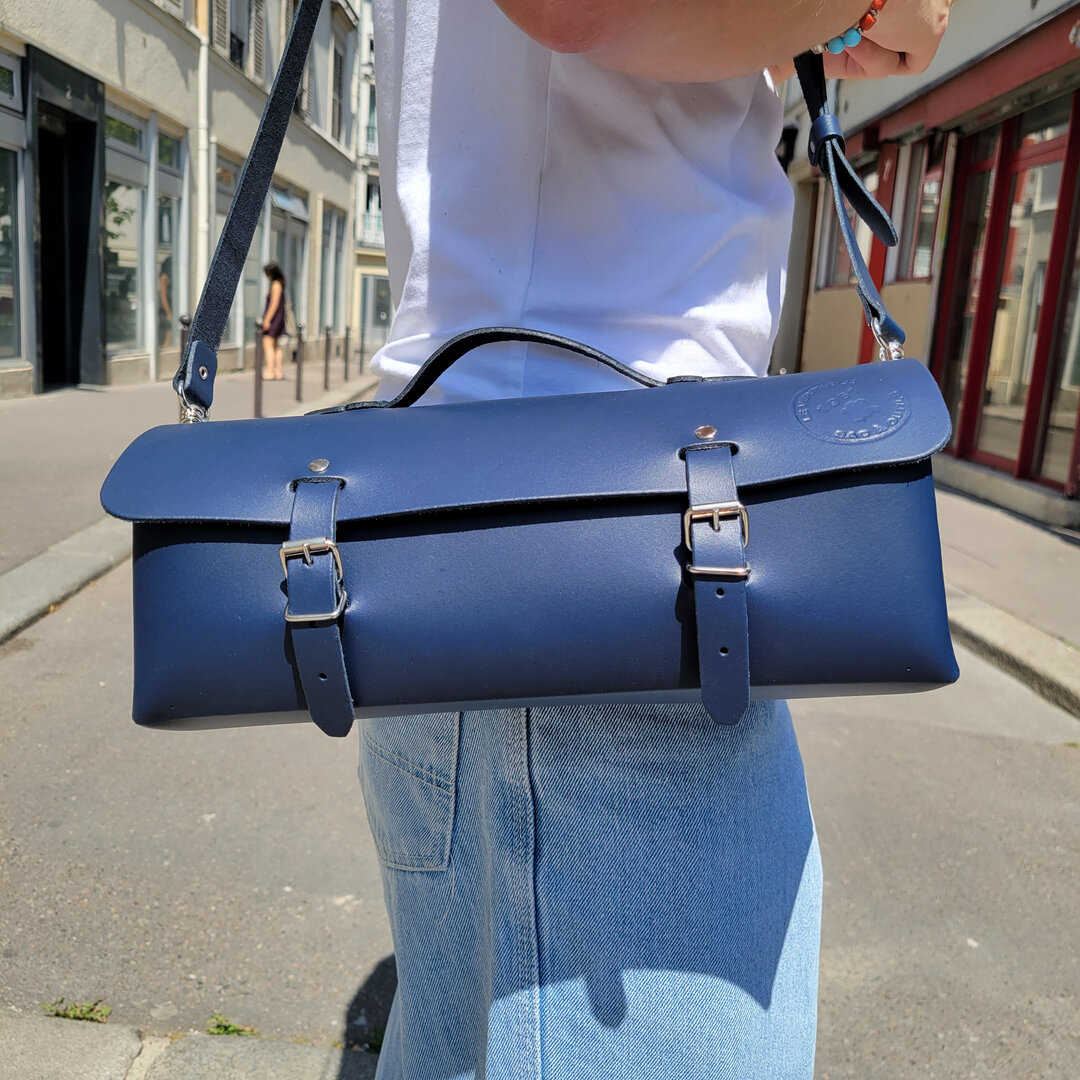 Sac à Bandoulière Les Georgettes - Cuir Grainé Bleu Marine - Bandoulière Amovible - Occasion (17x12x5 Cm)