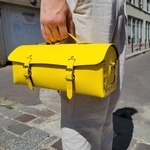 Sac à outils en cuir avec bandoulière - Jaune soleil 30 cm
