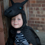 deguisement-cape-dragon-noir