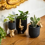 cache-pot-lapin-noir-et-or-sur-pied-sass-belle-2
