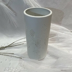 Lampe porcelaine blanche décorative ajourée à poser -  Sevents