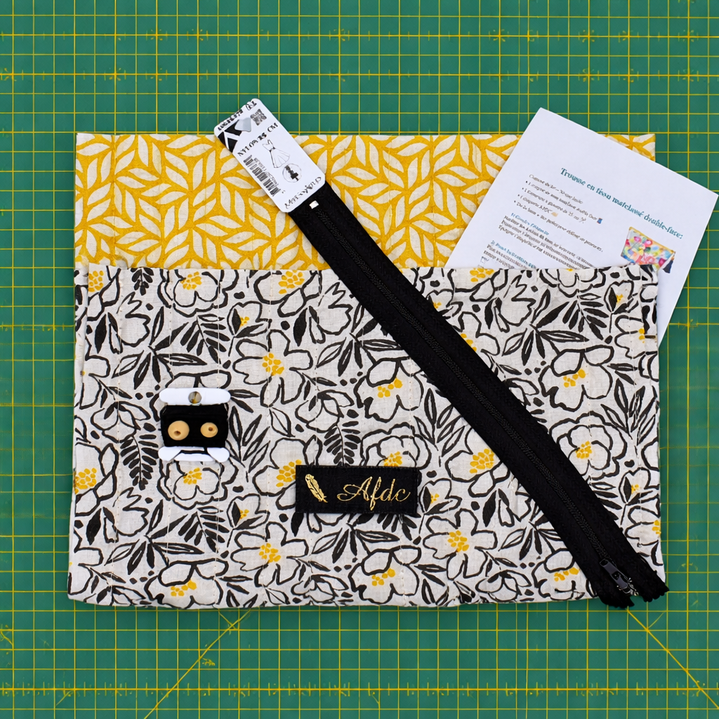 kit-couture-trousse-florale-contenu-tissu-zip-gland.jpg
